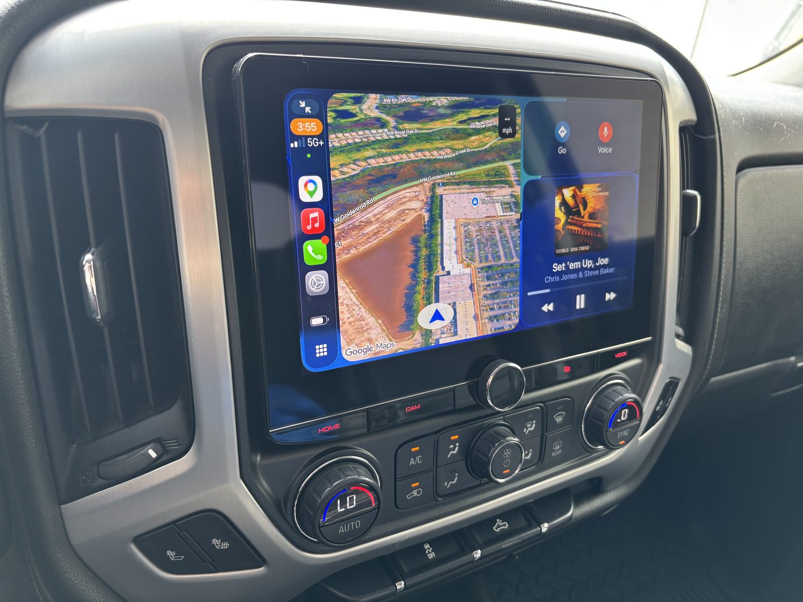 Kenwood DMX1058XR — wireless CarPlay in a 2016 Chevy Silverado 1500